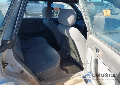 1990 Subaru Legacy L/Hx/Px/Rx z USA, uszkodzony, nr VIN JF2BJ63C3LG907773